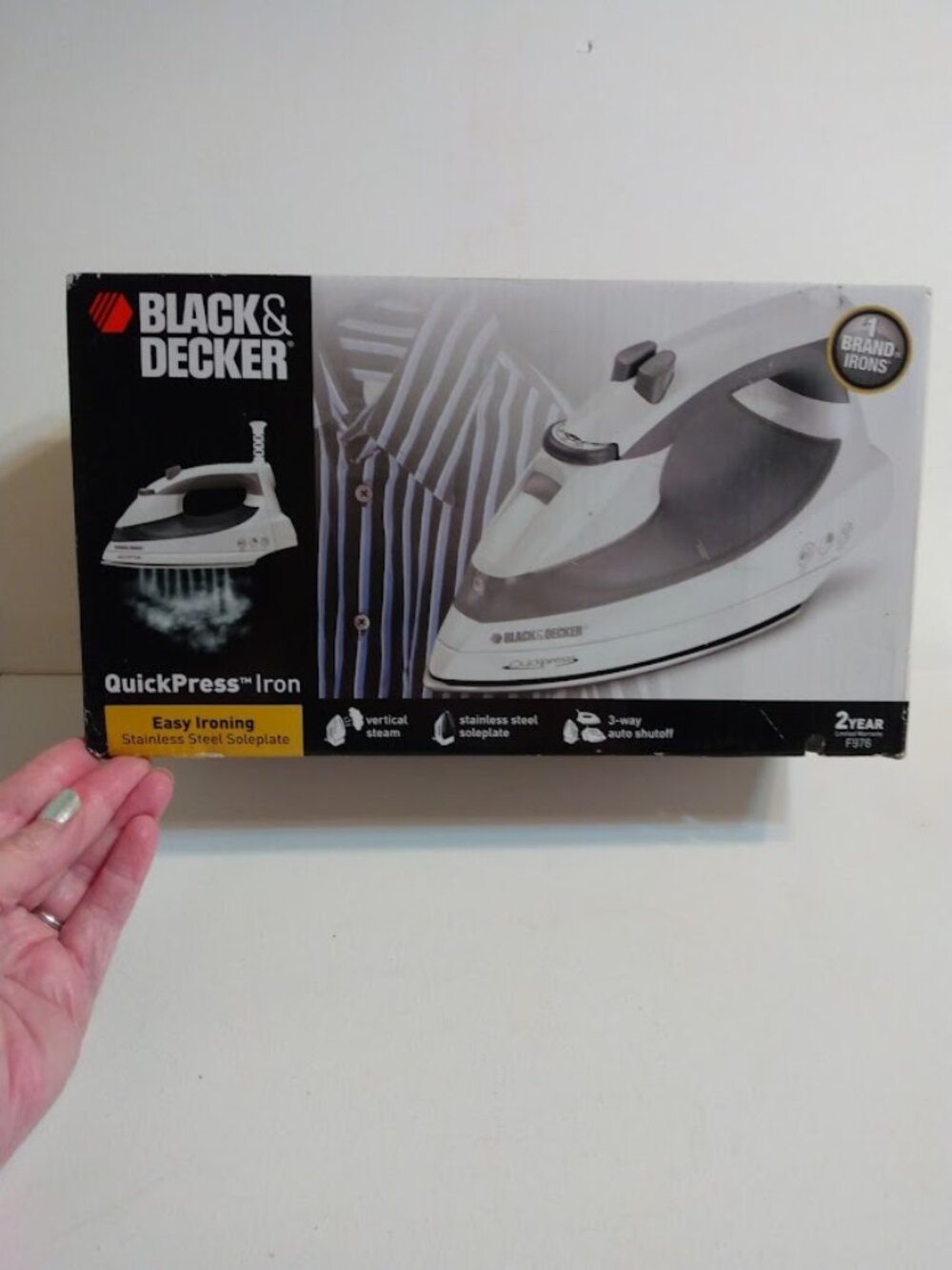Black & Decker Quickpress Steam Iron F976 Stainless Steel Auto Shutoff New in Bo
